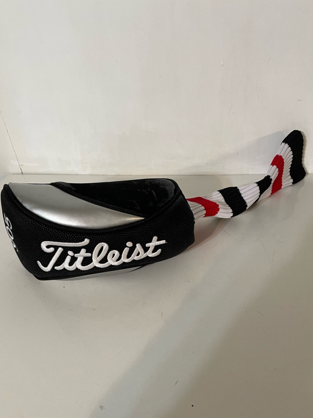 Titleist 905 Pro Titanium Driver Cover
